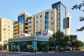 Archer Hotel Falls Church