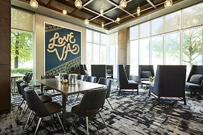 Archer Hotel Falls Church