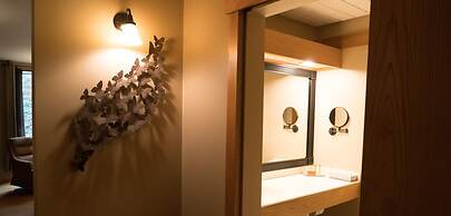 The Inn At Honey Run