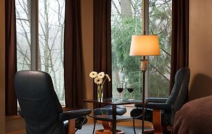 The Inn At Honey Run