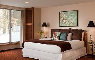 The Inn At Honey Run