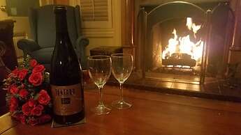 Kaleidoscope Inn & Gardens