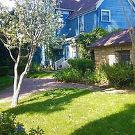 Kaleidoscope Inn & Gardens