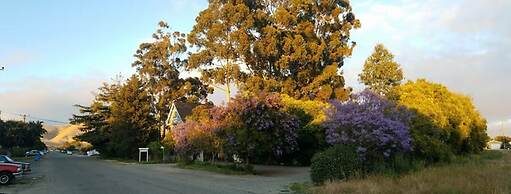 Kaleidoscope Inn & Gardens