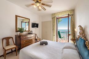 Hotel Porto Roca