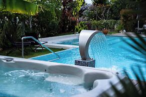 Tobago Hotel