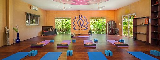 Navutu Dreams Resort & Wellness Retreat