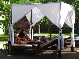 Navutu Dreams Resort & Wellness Retreat