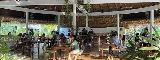 Navutu Dreams Resort & Wellness Retreat