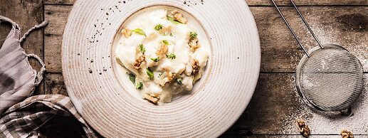 Navutu Dreams Resort & Wellness Retreat