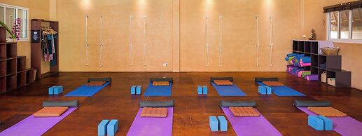 Navutu Dreams Resort & Wellness Retreat