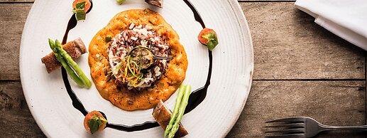 Navutu Dreams Resort & Wellness Retreat