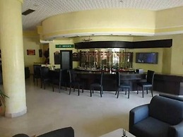 Palmyra Golden Beach Families and Couples