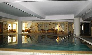 Palmyra Golden Beach Families and Couples