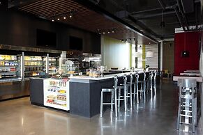 Alt Hotel Toronto Airport