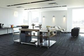 Alt Hotel Toronto Airport