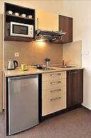 Melrose Apartments 2