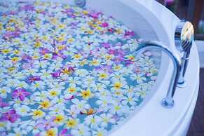 Chalong Chalet Resort & Longstay