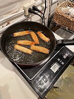 Hamilton Hotel Black