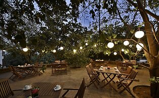 The Fern Samali Resort