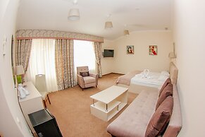 Hotel 52