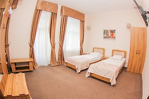 Hotel 52