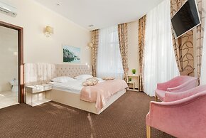Hotel 52