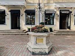 Hotel 52