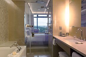 Fairmont Baku - Flame Towers