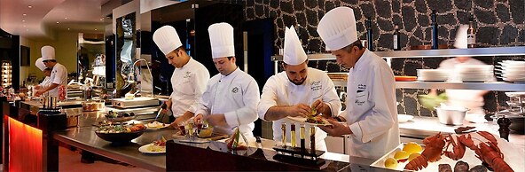 Fairmont Baku - Flame Towers