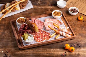 Fairmont Baku - Flame Towers