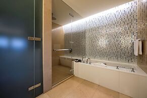 Fairmont Baku - Flame Towers