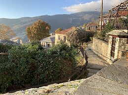 Palio Eleotrivio Guesthouse