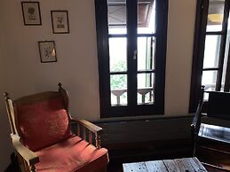 Palio Eleotrivio Guesthouse