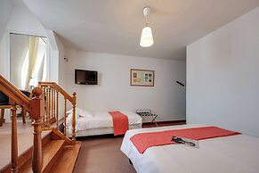 BRIT HOTEL CONFORT BAGNOLES NORMANDIE