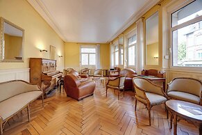 BRIT HOTEL CONFORT BAGNOLES NORMANDIE