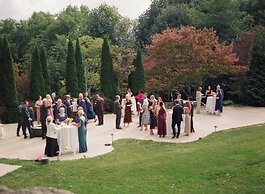 The Inn at Crestwood