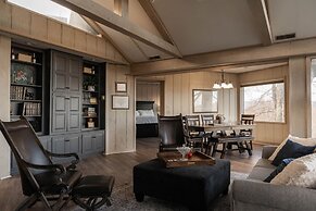 The Inn at Crestwood