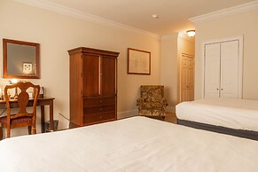 The Inn at Crestwood