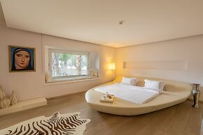 Casa dell'Arte Hotel of Arts & Leisure