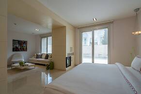 Casa dell'Arte Hotel of Arts & Leisure