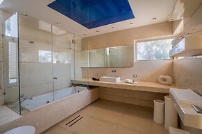 Casa dell'Arte Hotel of Arts & Leisure