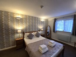 The Heath Inn