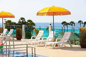 Baumancasa Beach Resort