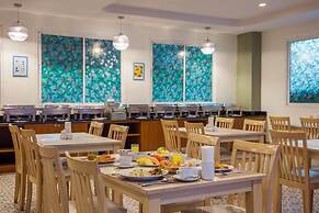 Baumancasa Beach Resort