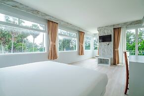 Baumancasa Beach Resort