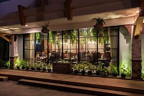 Baumancasa Beach Resort