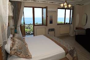 Sea House Suites