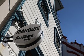 Sea House Suites