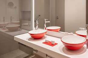 Fairfield by Marriott Bogota Embajada